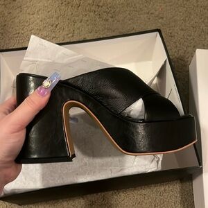 Dolce Vida Wonder in onyx